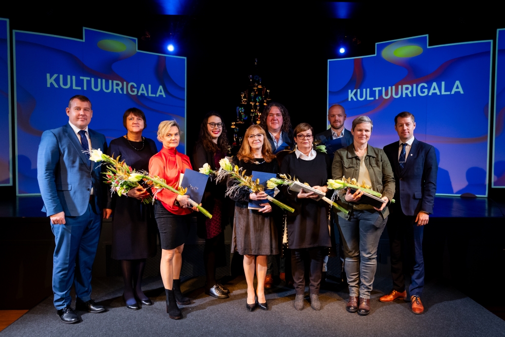 Saare maakonna kultuurivaldkonna 2023. aasta eest tunnustused pälvinud laureaadid