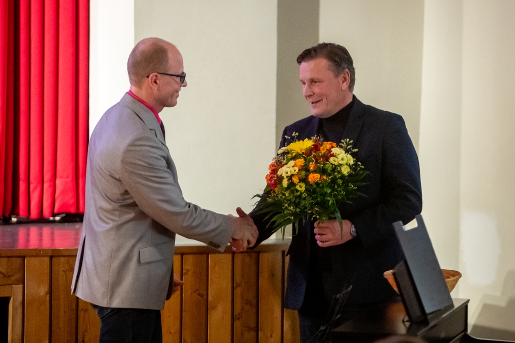 Aasta isa Janno Tuulik ja volikogu esimees Jaanus Tamkivi