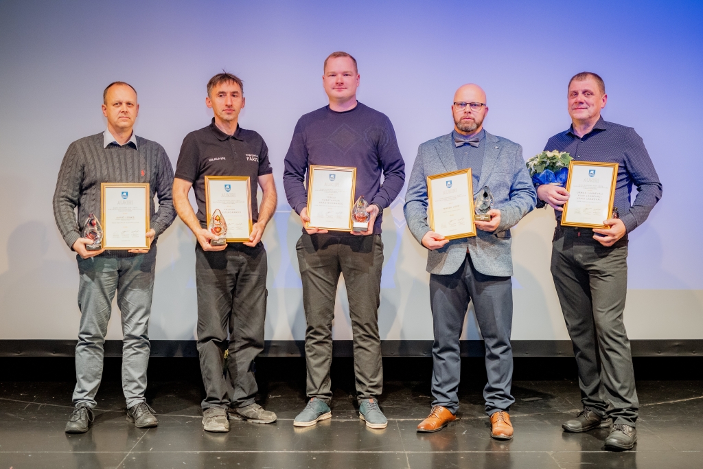 Saare maakonna siseturvalisuse vabatahtlike tunnustamine 2024. Vasakult Aavo Lonks, Urmas Kindel, Enri Tiitson, Marek Lopp ja Urmas Laaneväli.