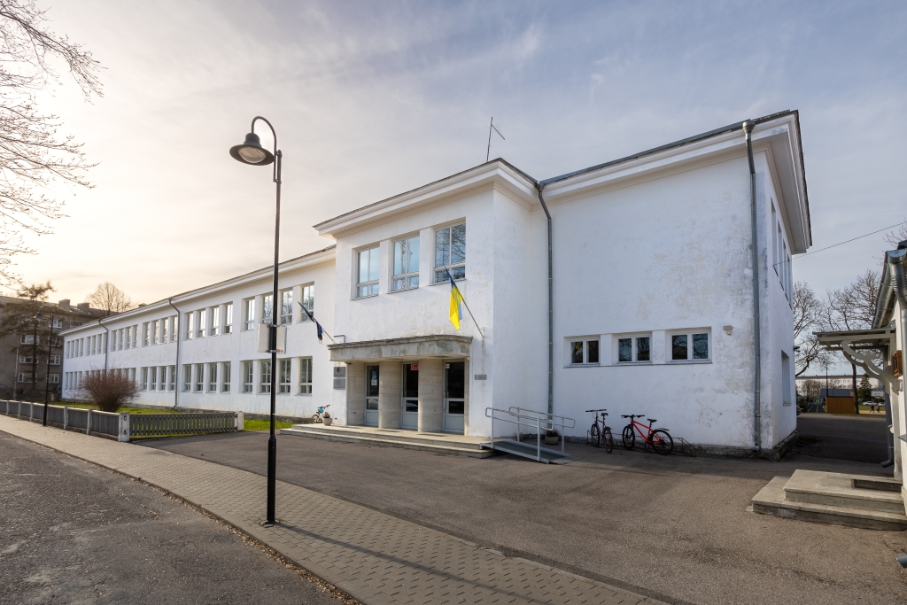Kuressaare Täiskasvanute Gümnaasium 
