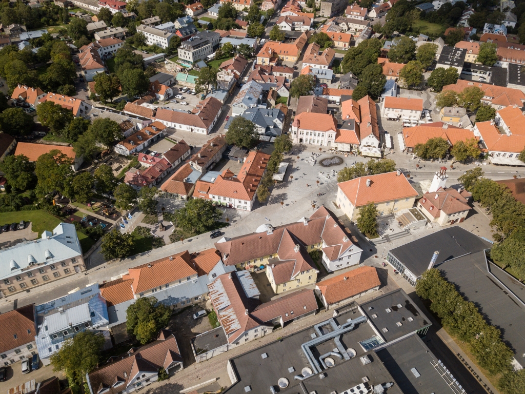 Kuressaare kesklinn droonifoto