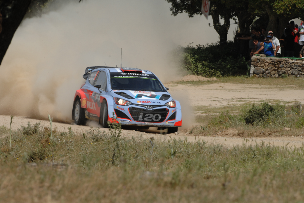 Ralliauto